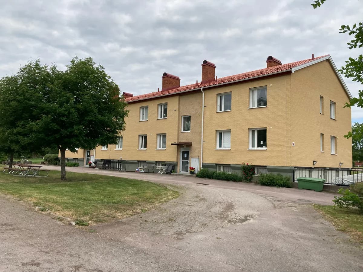 Hyreslägenhet på Hyttgränd i Fors