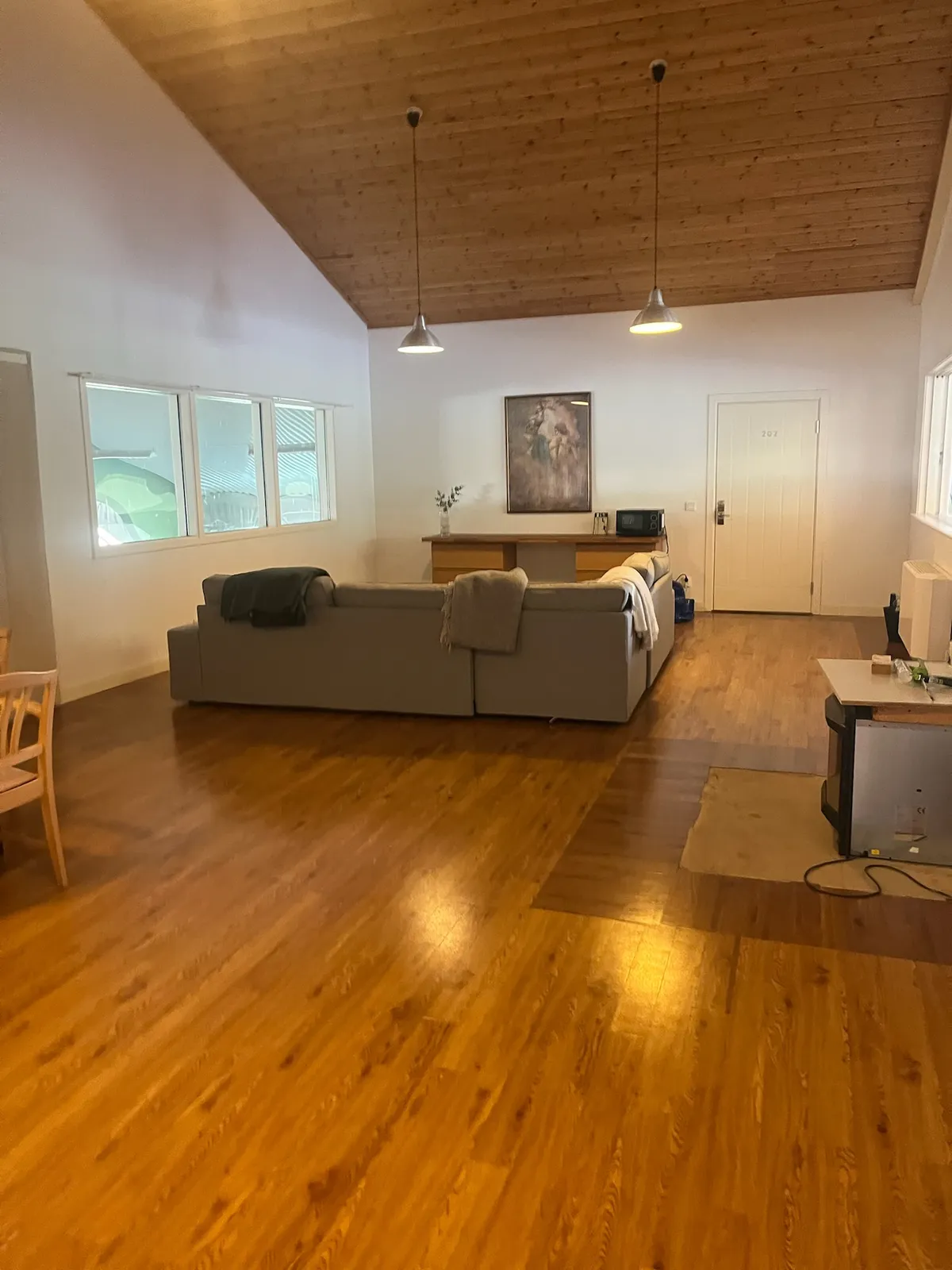 Hyreslägenhet på Slottsvägen i Rosersberg