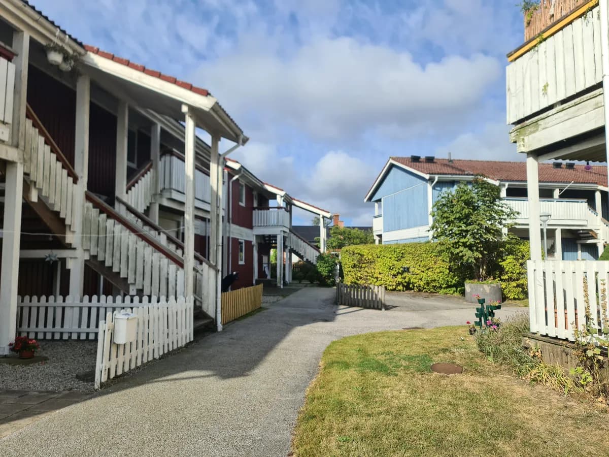 Hyreslägenhet på Byvägen i Sankt OLOF