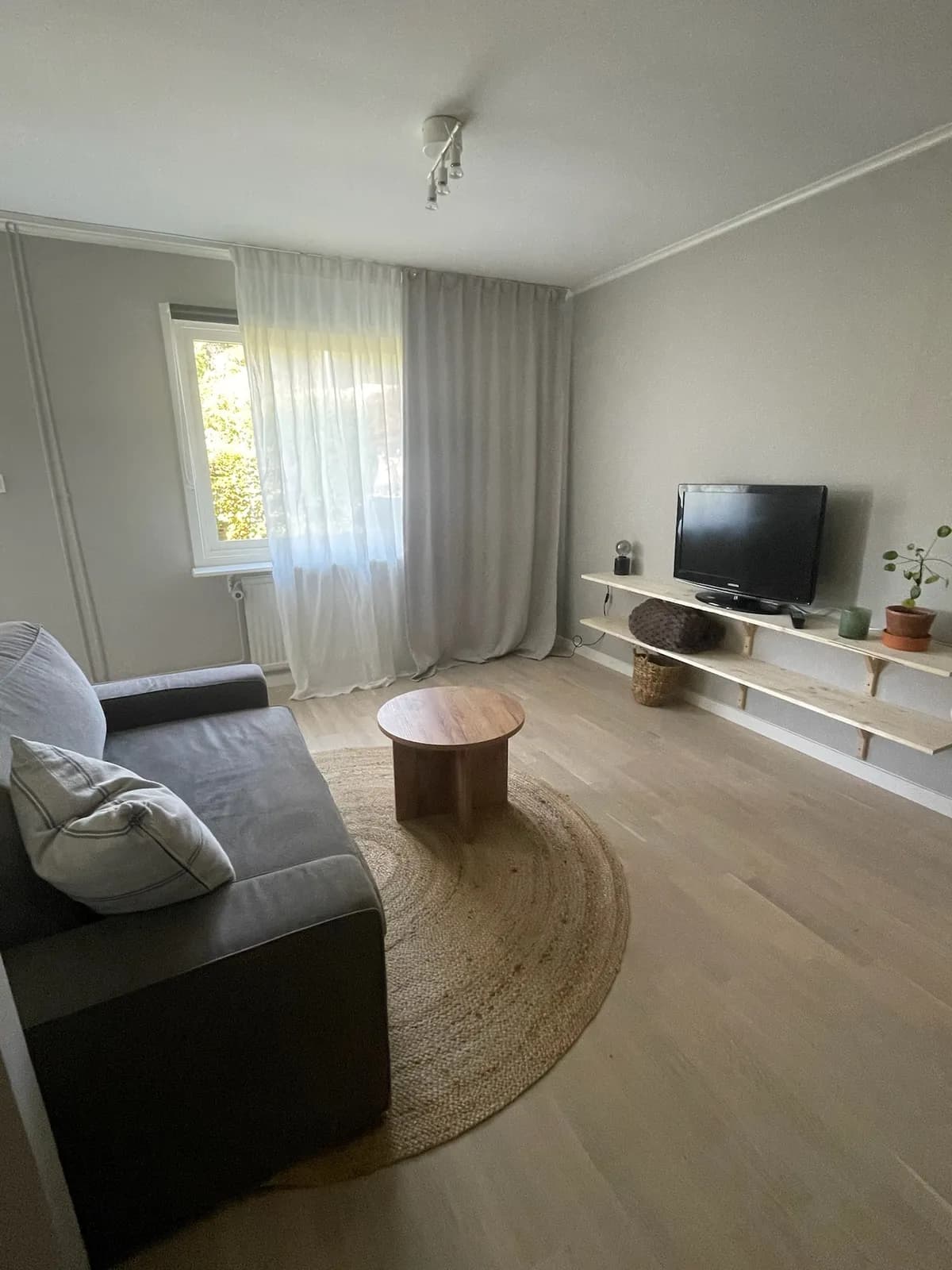 Hyreslägenhet på Vallda Backstig i Vallda