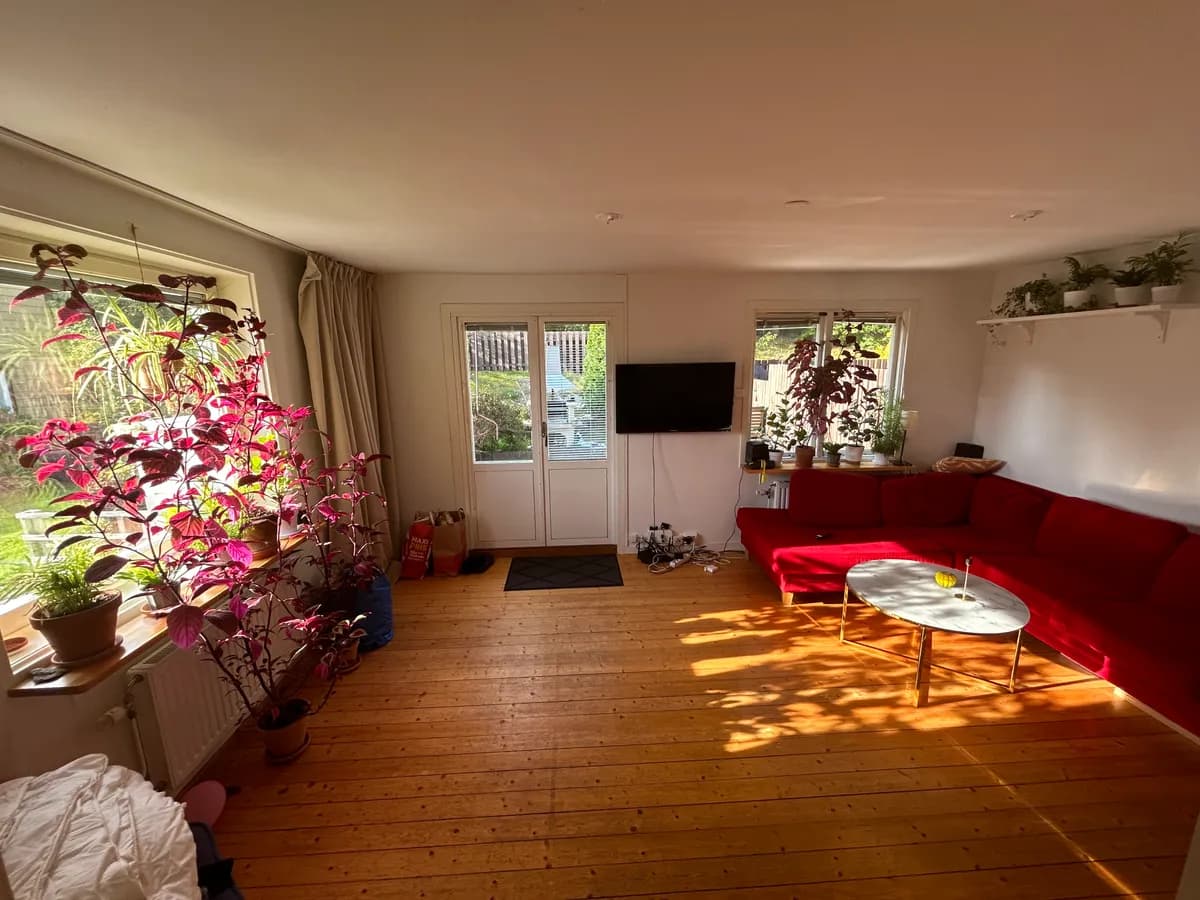 Radhus på Bolindervägen i Järfälla