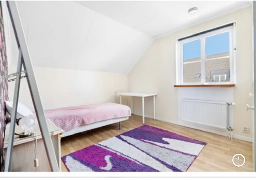 Radhus på Gullrands väg i Norsborg