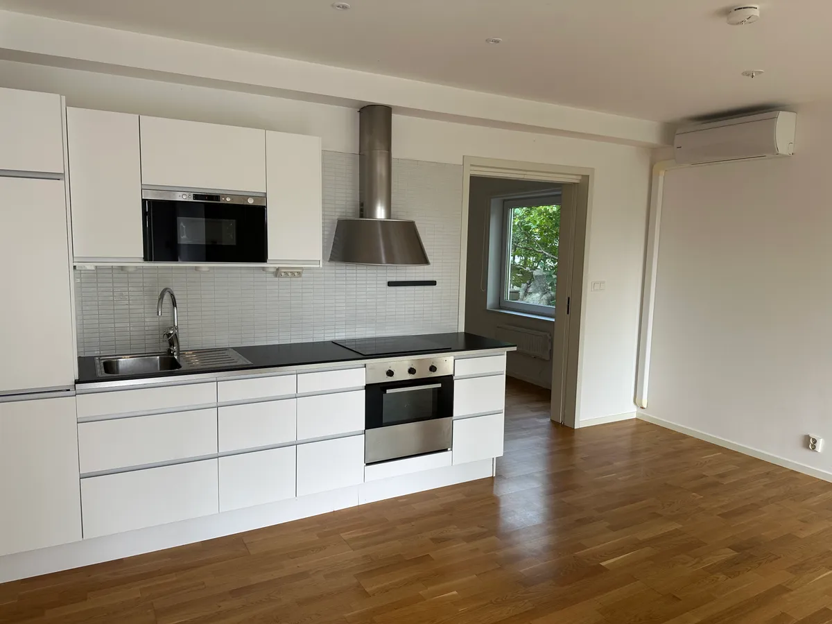 Hyreslägenhet på Saltsjöbaden i saltsjobaden