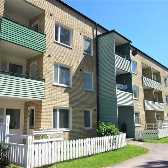 Hyreslägenhet på Salthällsvägen i Blomstermåla