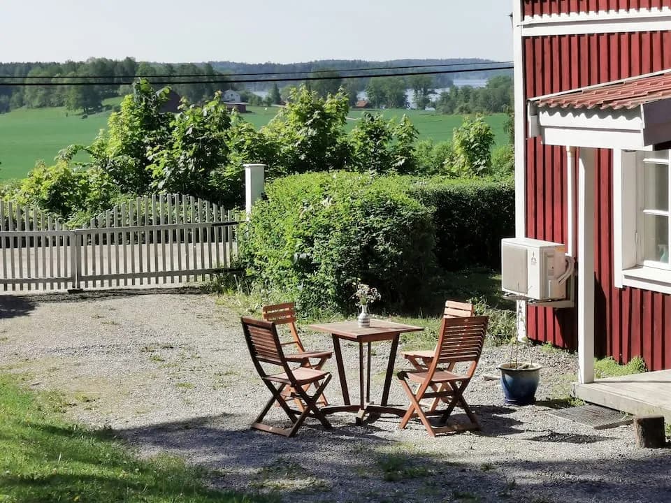 Hyreslägenhet på Vårdinge Kyrkby i Mölnbo