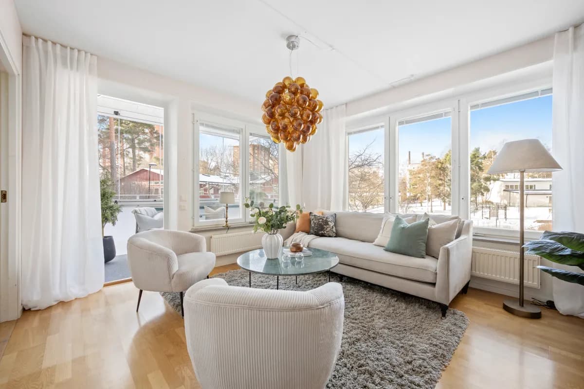 Hyreslägenhet på Hässelby i hasselby