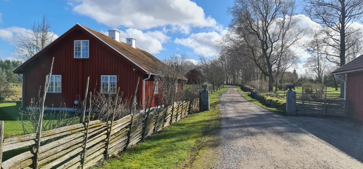 Hyresbostad på Gustad i Vikingstad