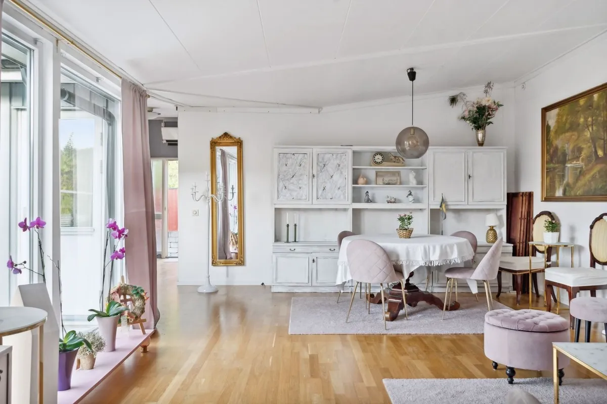 Hus på Tuve torg i Göteborg