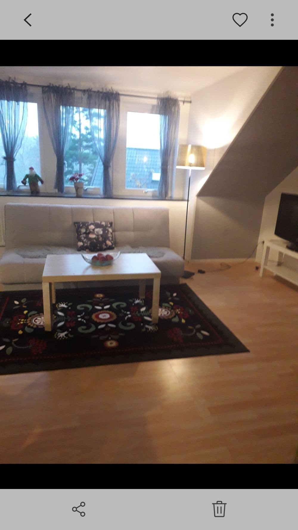 Hus på Tungelstavägen i Västerhaninge