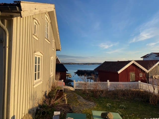 Stuga på Landsvägen i Käringön
