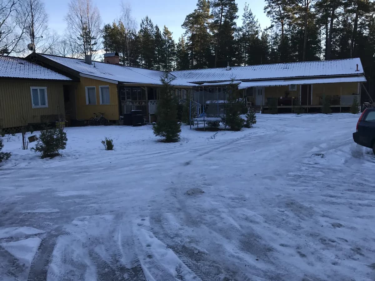 Radhus på Largbacksvägen i Riala, Norrtälje