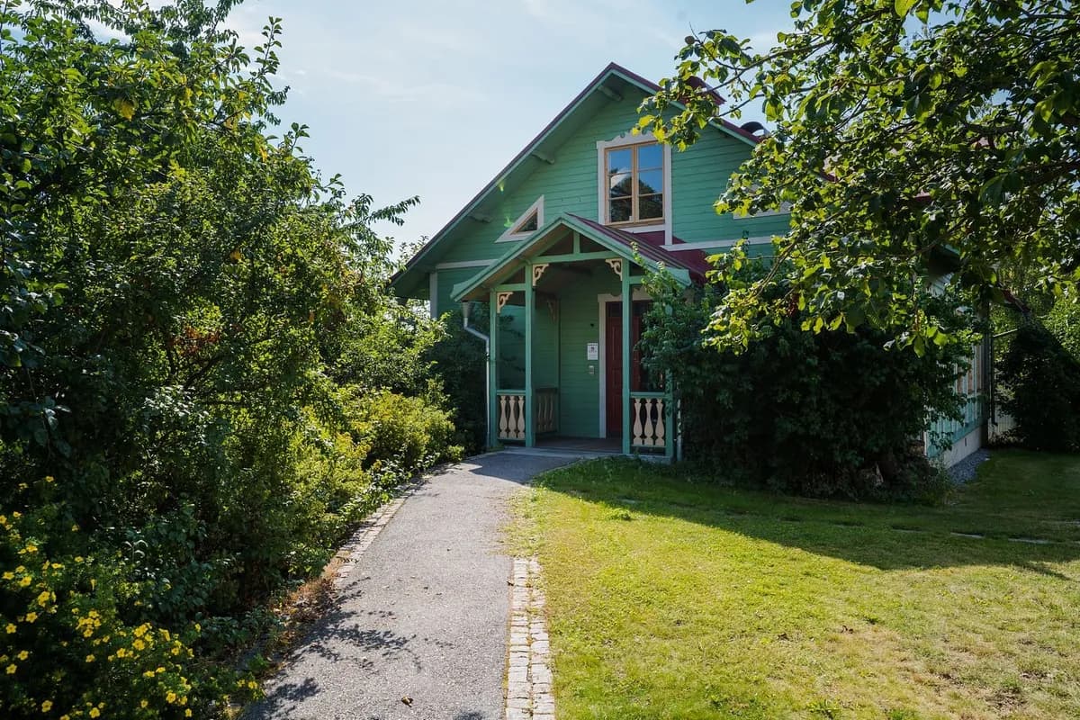 Hus på Rotebergsvägen i Sollentuna