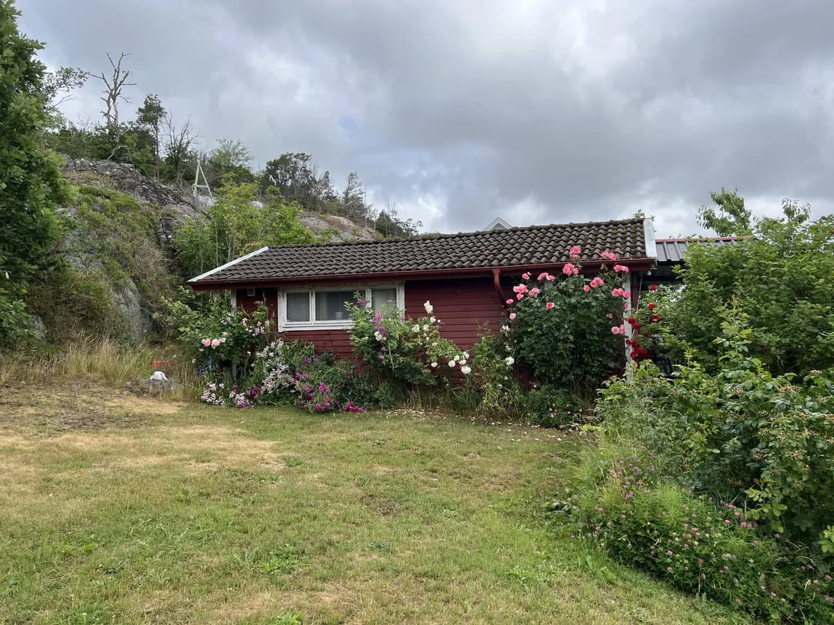 Stuga på Petters väg i Åsa