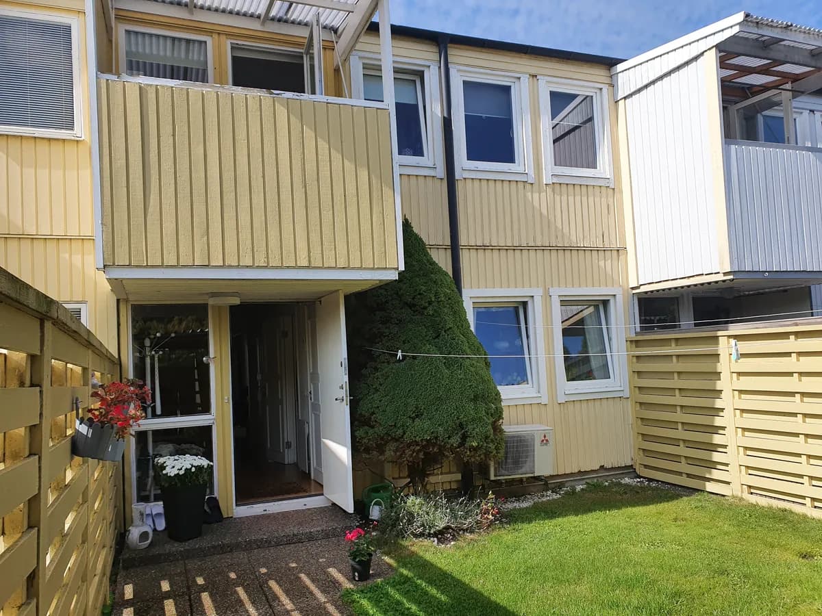 Radhus på Pärt-antons gata i Västra Frölunda