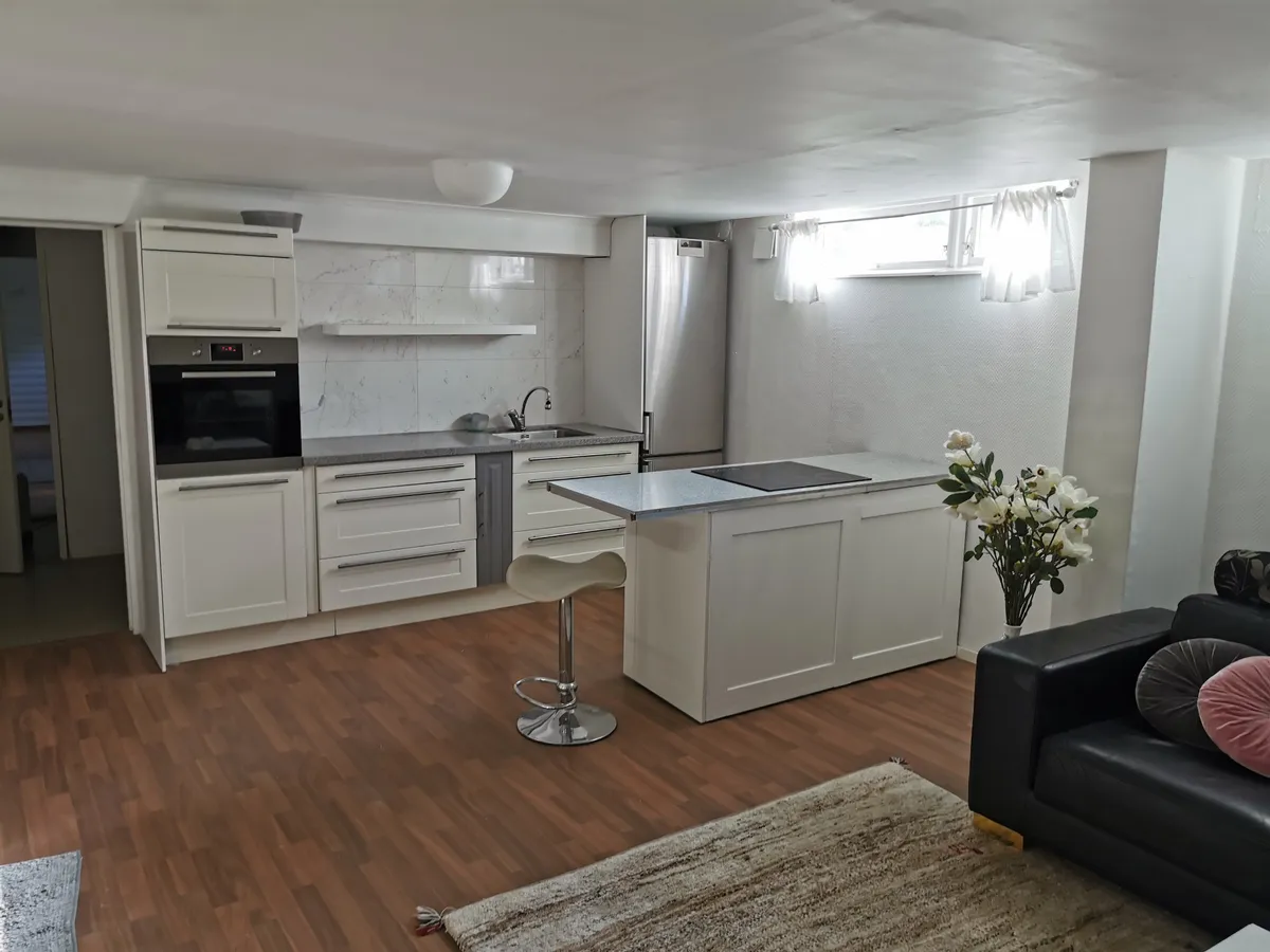 Hyreslägenhet på Bro i bro