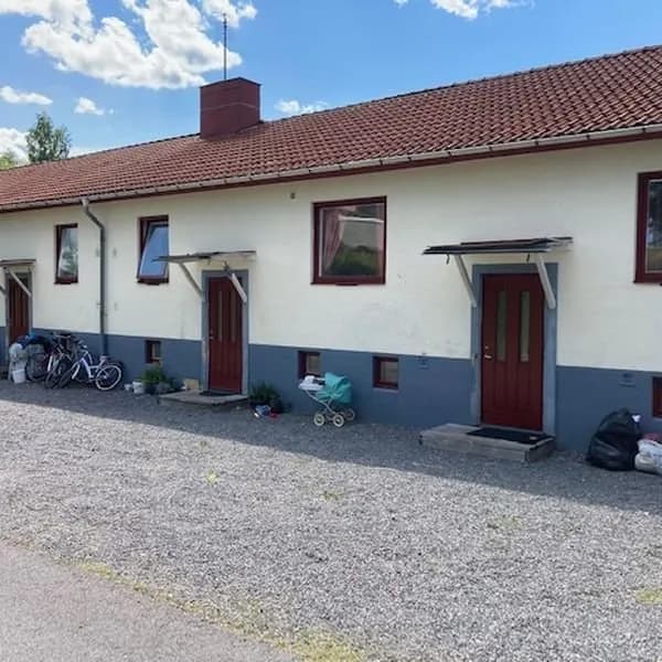 Radhus på Kyrkvägen i Vedevåg