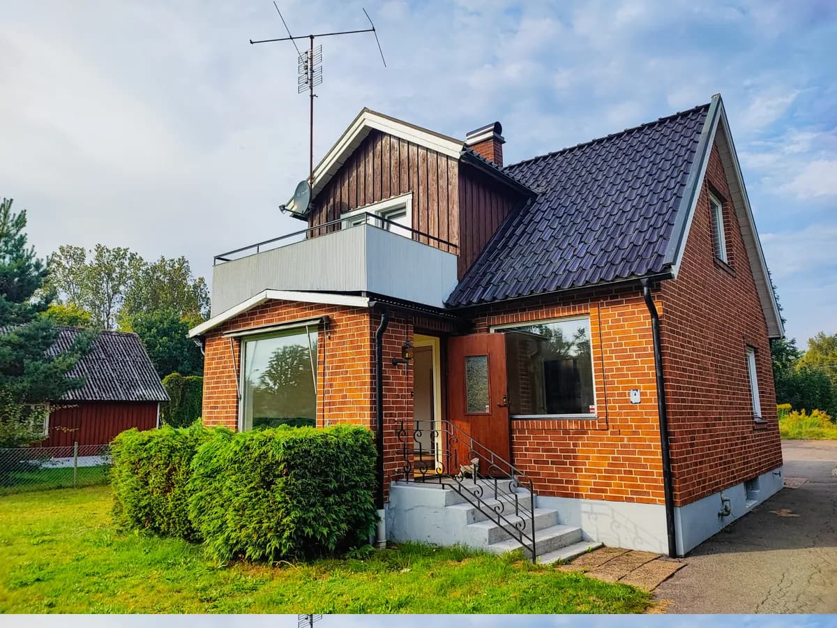 Hus på Dragonvägen i Finja