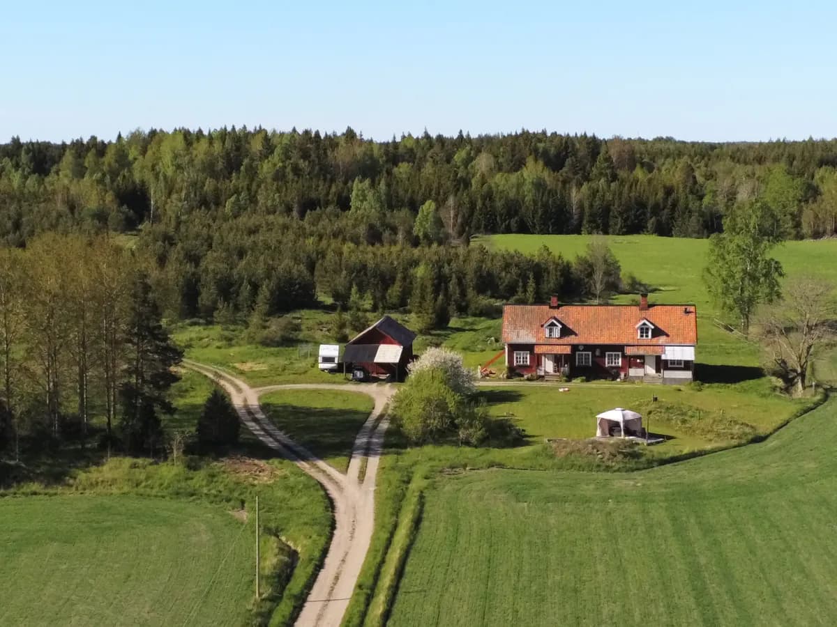 Hus på Stora Väsby i Almunge