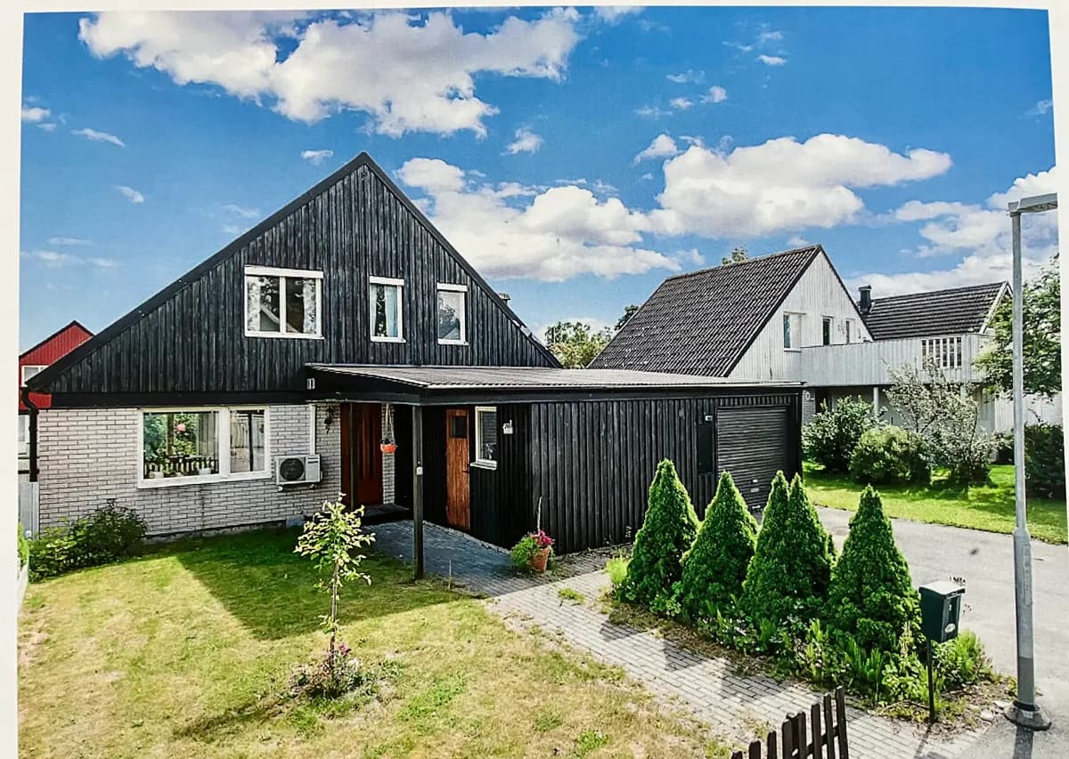 Hus på Håtunagränd i Upplands Väsby