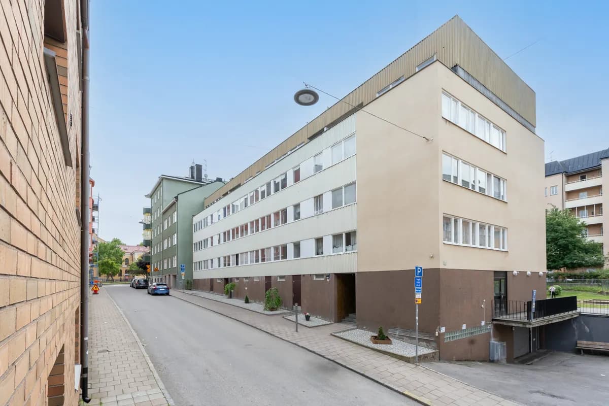 Property image 8