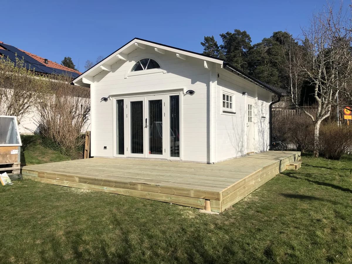 Stuga på Varggropsvägen i Täby