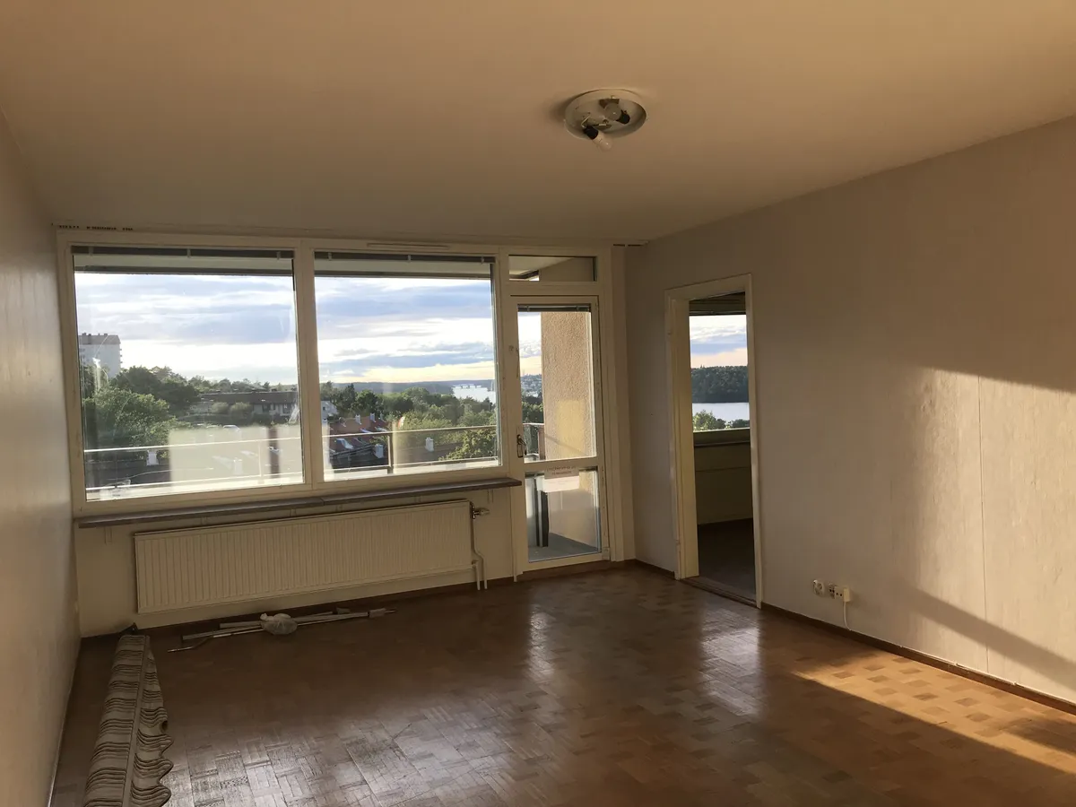 Lägenhet på Hägerstens Allé i Hägersten