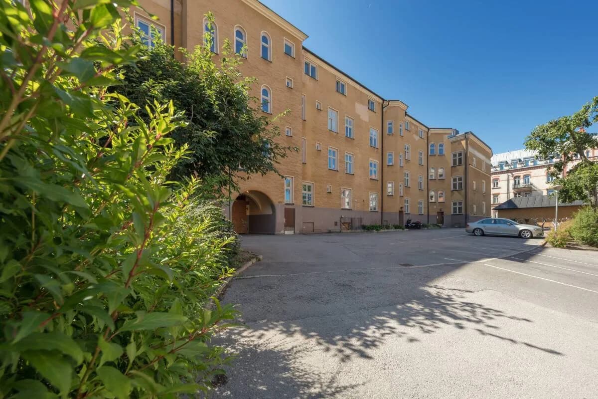 Property image 8