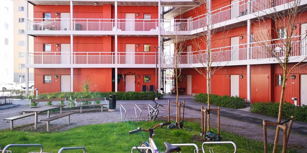 Lägenhet på Småbrukets backe 72 i Huddinge