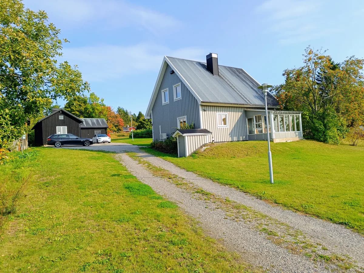 Hus på Alnövägen i Alnö