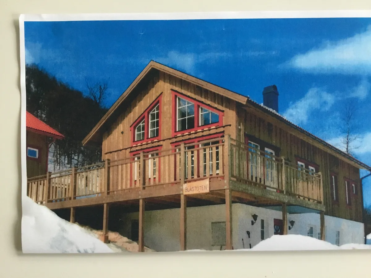 Stuga på Osthangvägen i Bruksvallarna