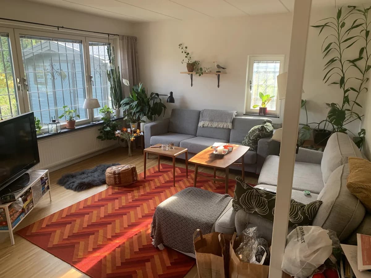 Radhus på Hägerstens Allé i Hägersten