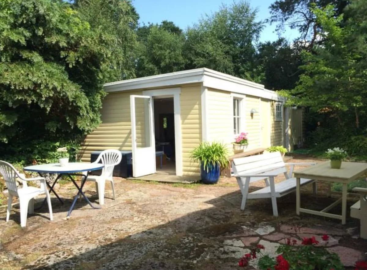 Stuga på Sveavägen i Höllviken