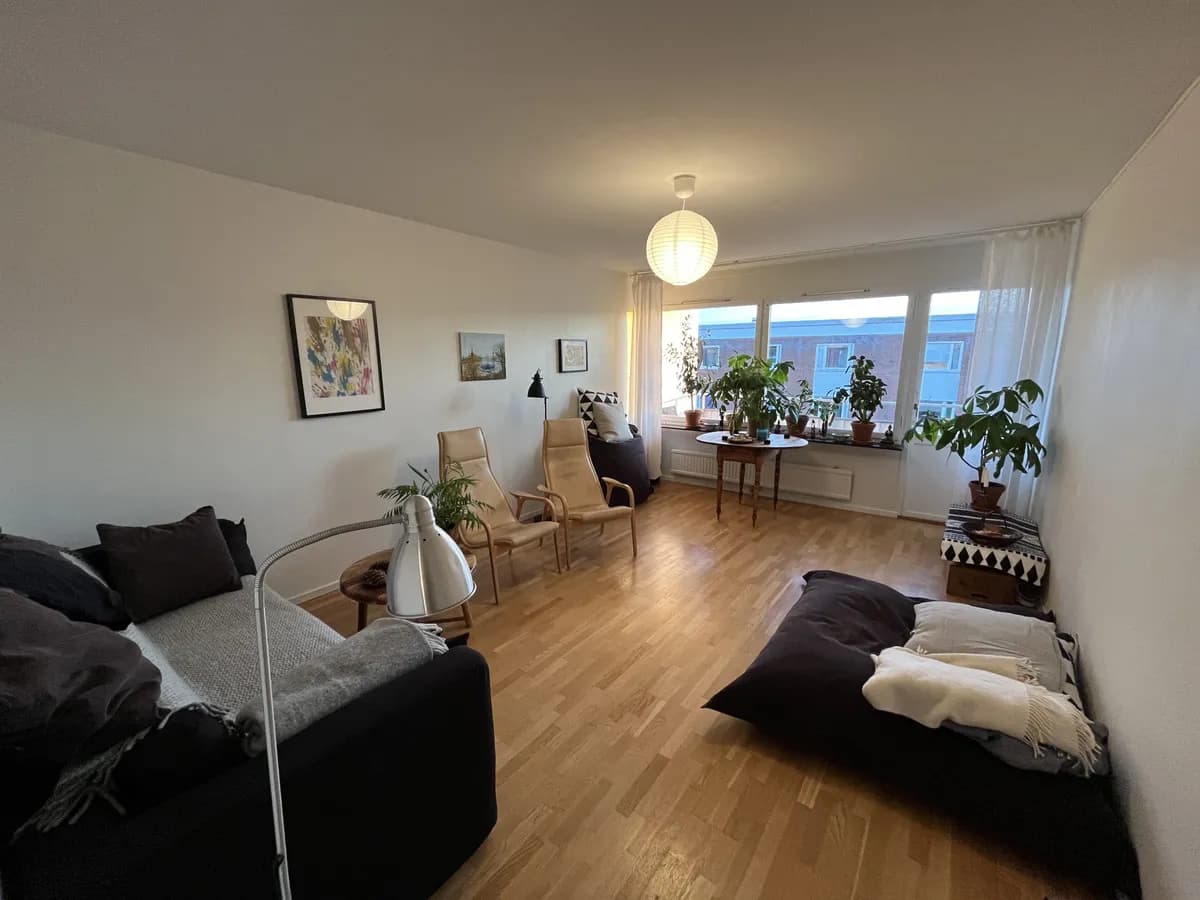 Hyreslägenhet på Bagarmossen i bagarmossen