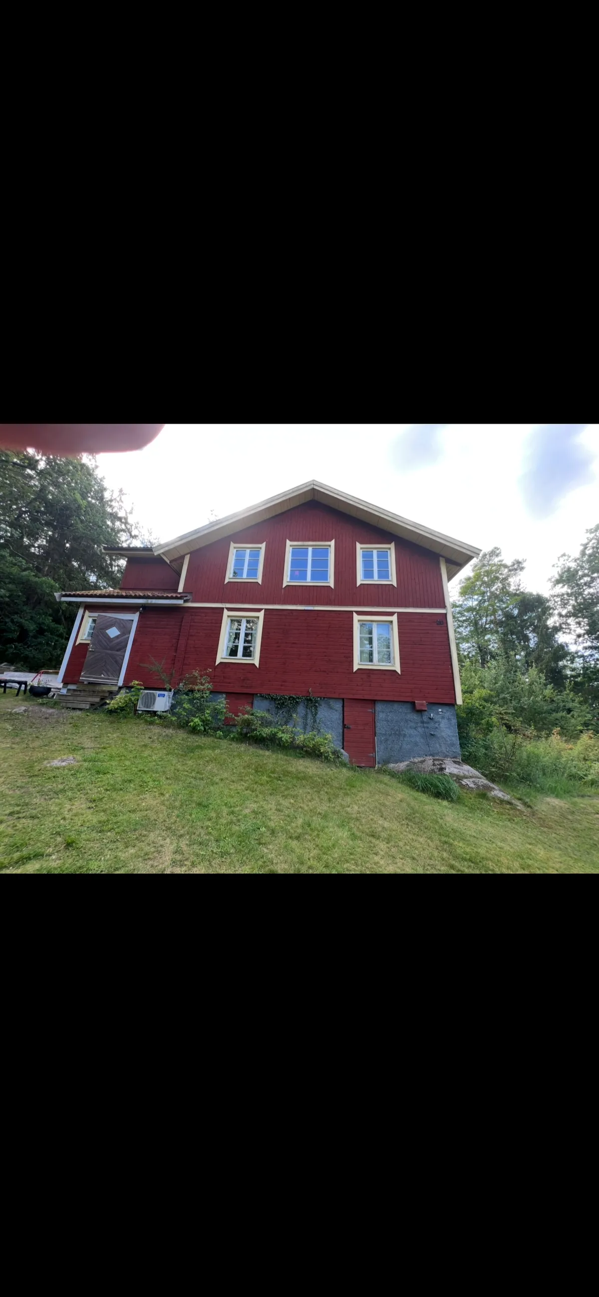 Hus på Byasjövägen i Tving