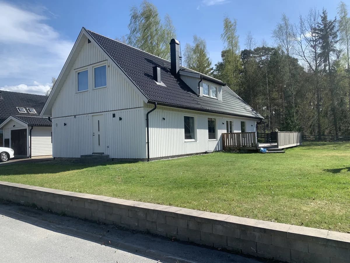 Hyresbostad på Bro i bro