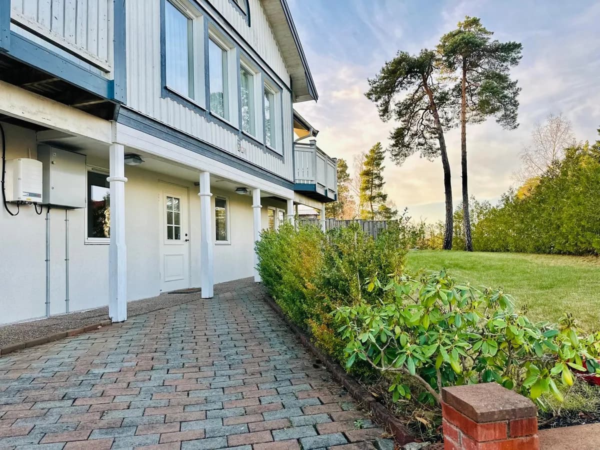 Hyresbostad på Saltsjö-boo i saltsjo-boo