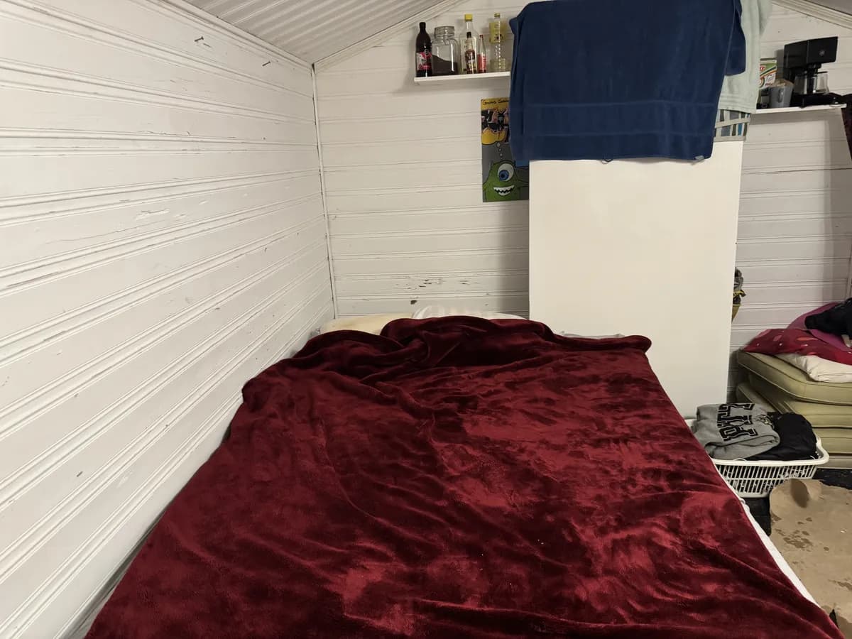 Stuga på Myrvägen i Huddinge