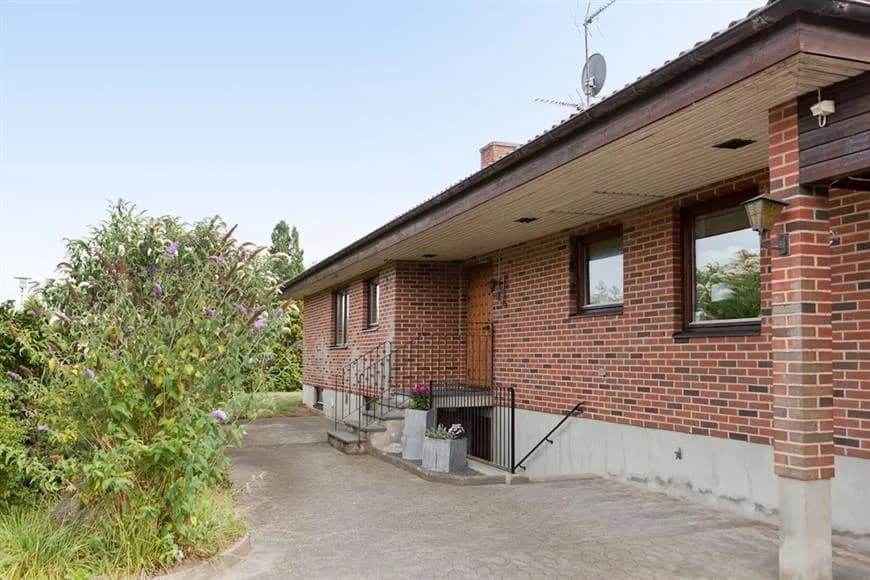 Hus på Skånevägen i Staffanstorp