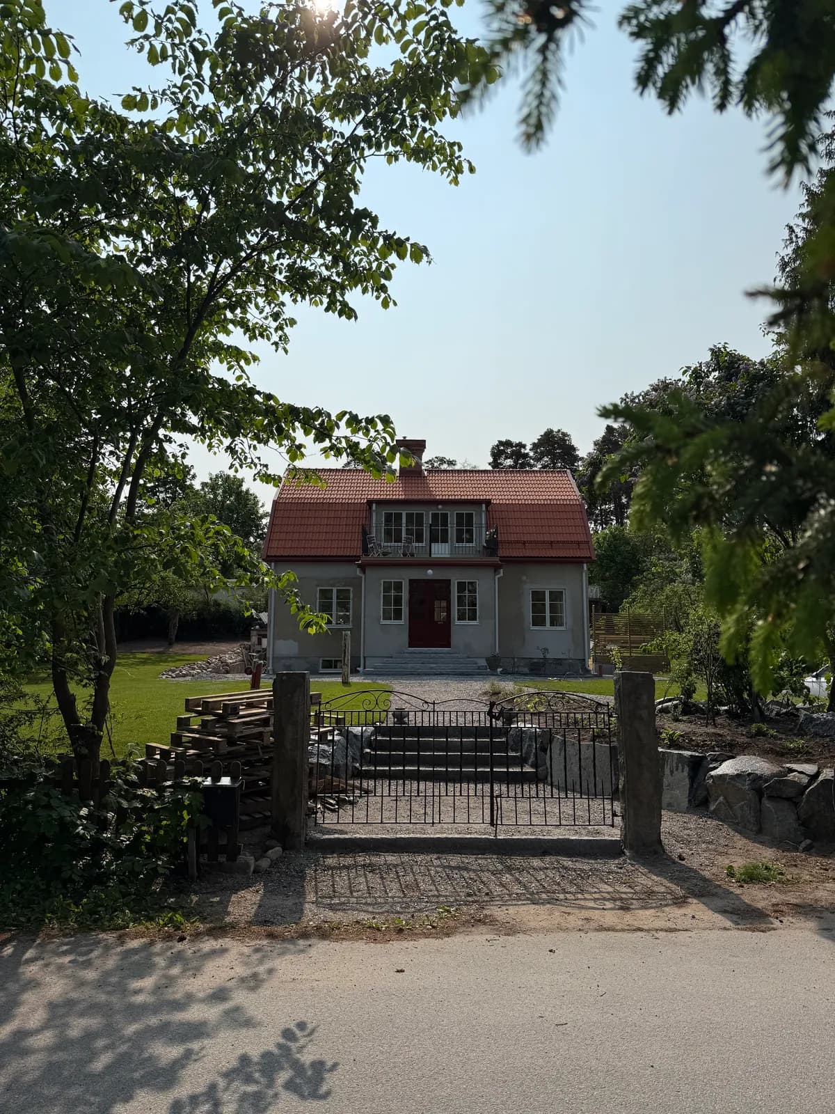 Hus på Fortunavägen i Sollentuna