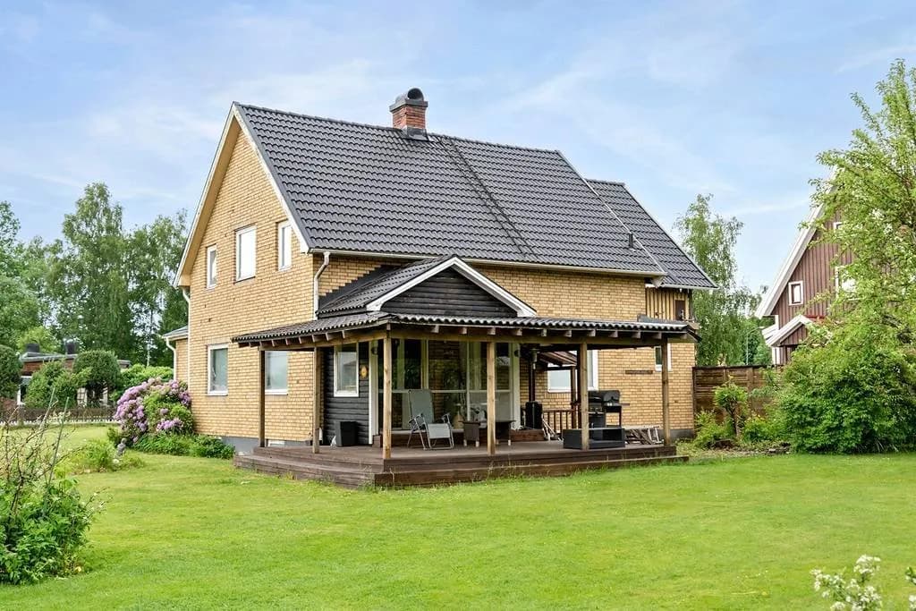 Hus på Alingsåsvägen i Herrljunga