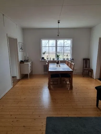 Lägenhet på Trolmens egendom i Hällekis