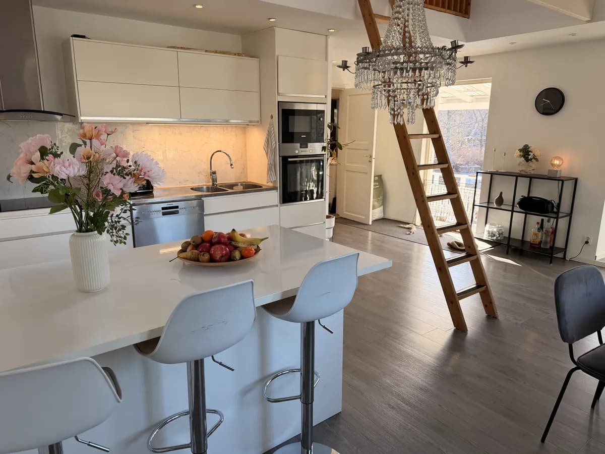 Hus på Miltons väg i Huddinge