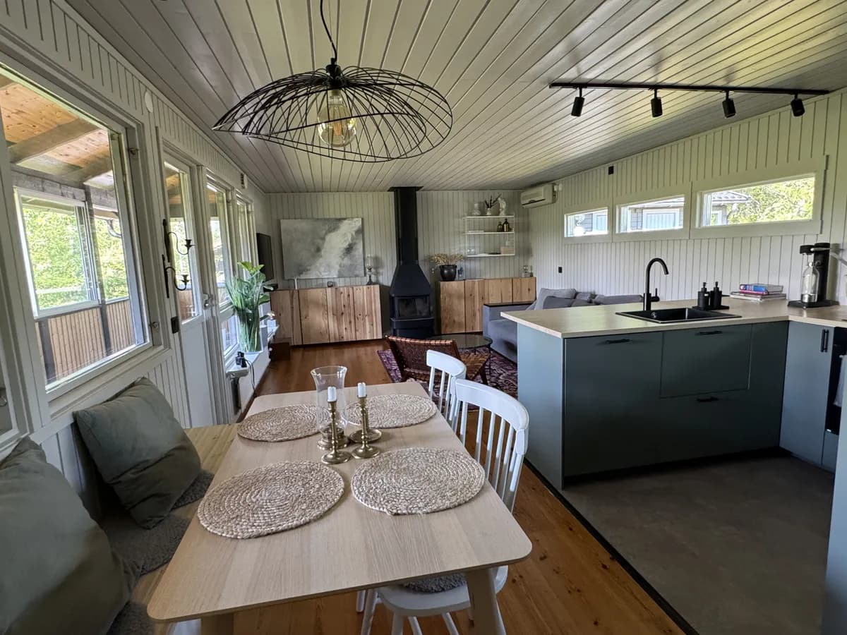 Stuga på Änglamarksstigen i Bergshamra