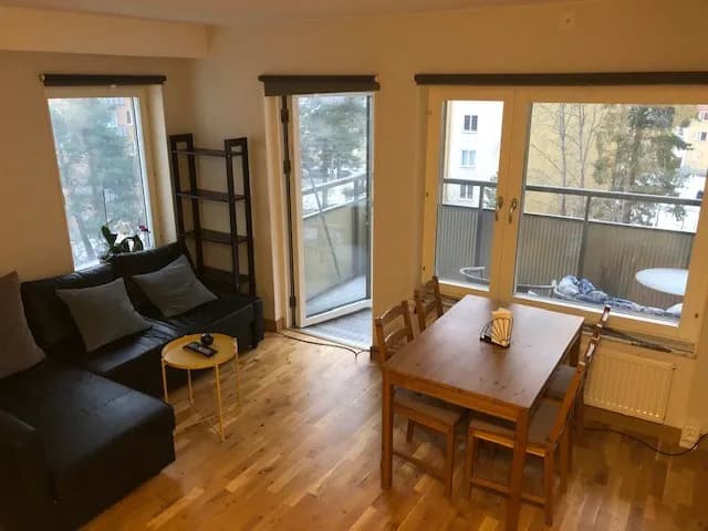 Hyreslägenhet på Hässelby i hasselby