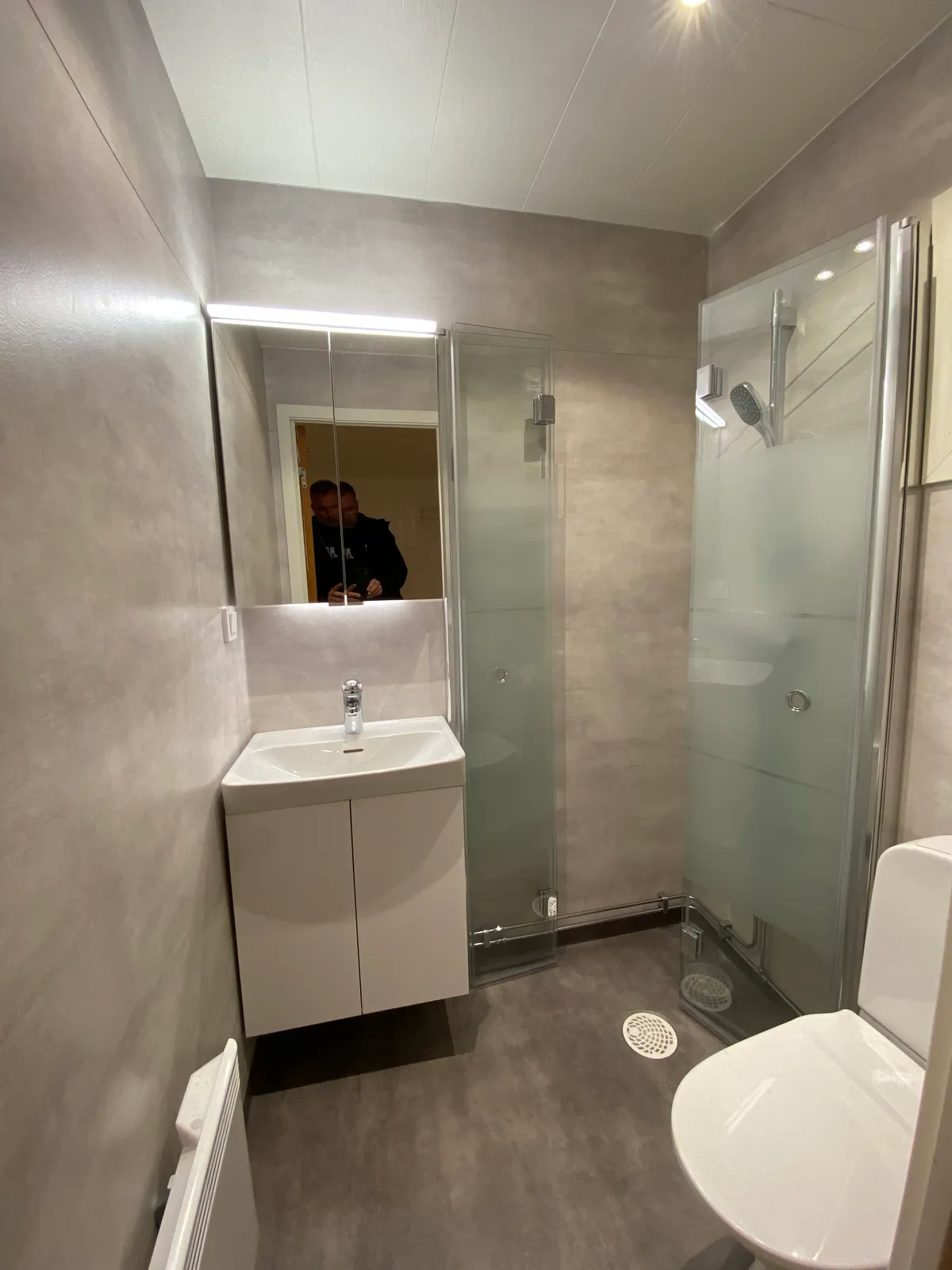 Stuga på Öjarvägen i Sandviken