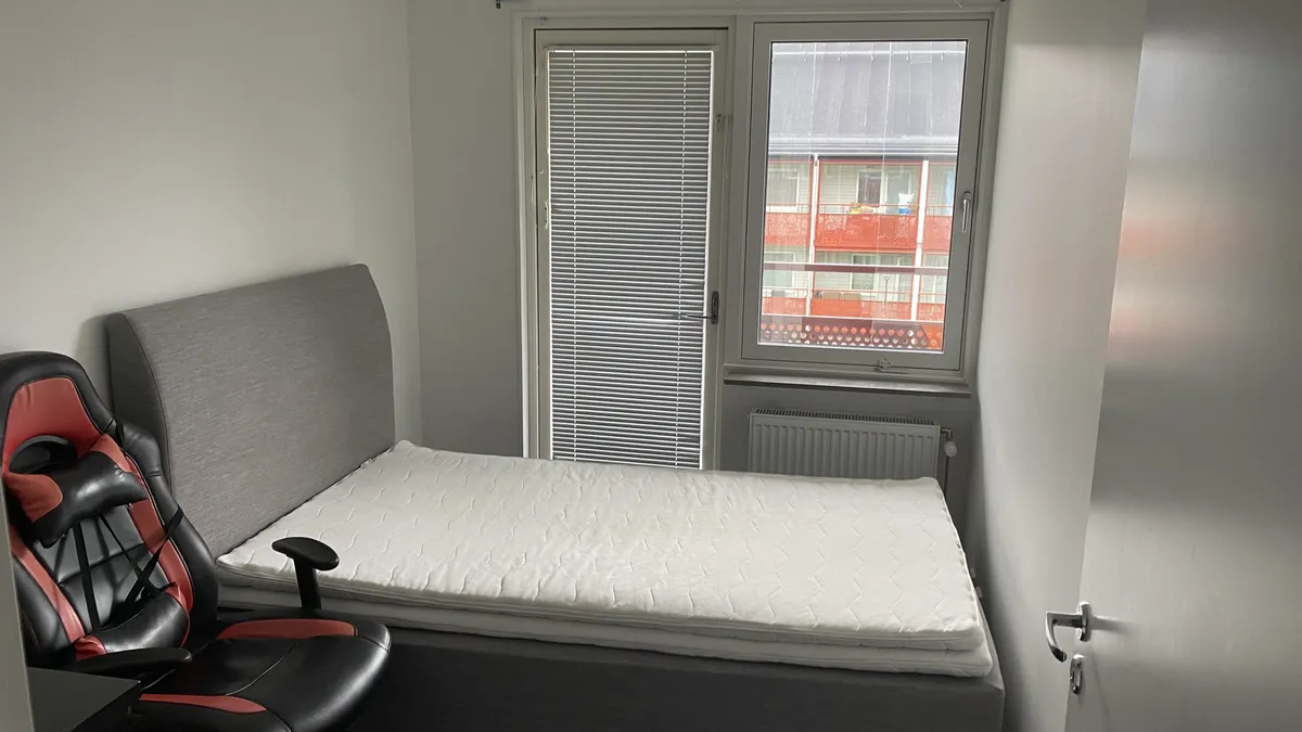 Hyreslägenhet på Bro i bro
