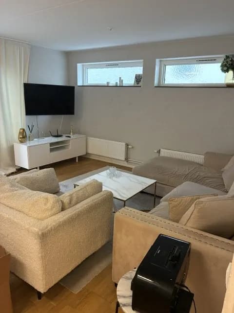 Hyreslägenhet på Hässelby i hasselby