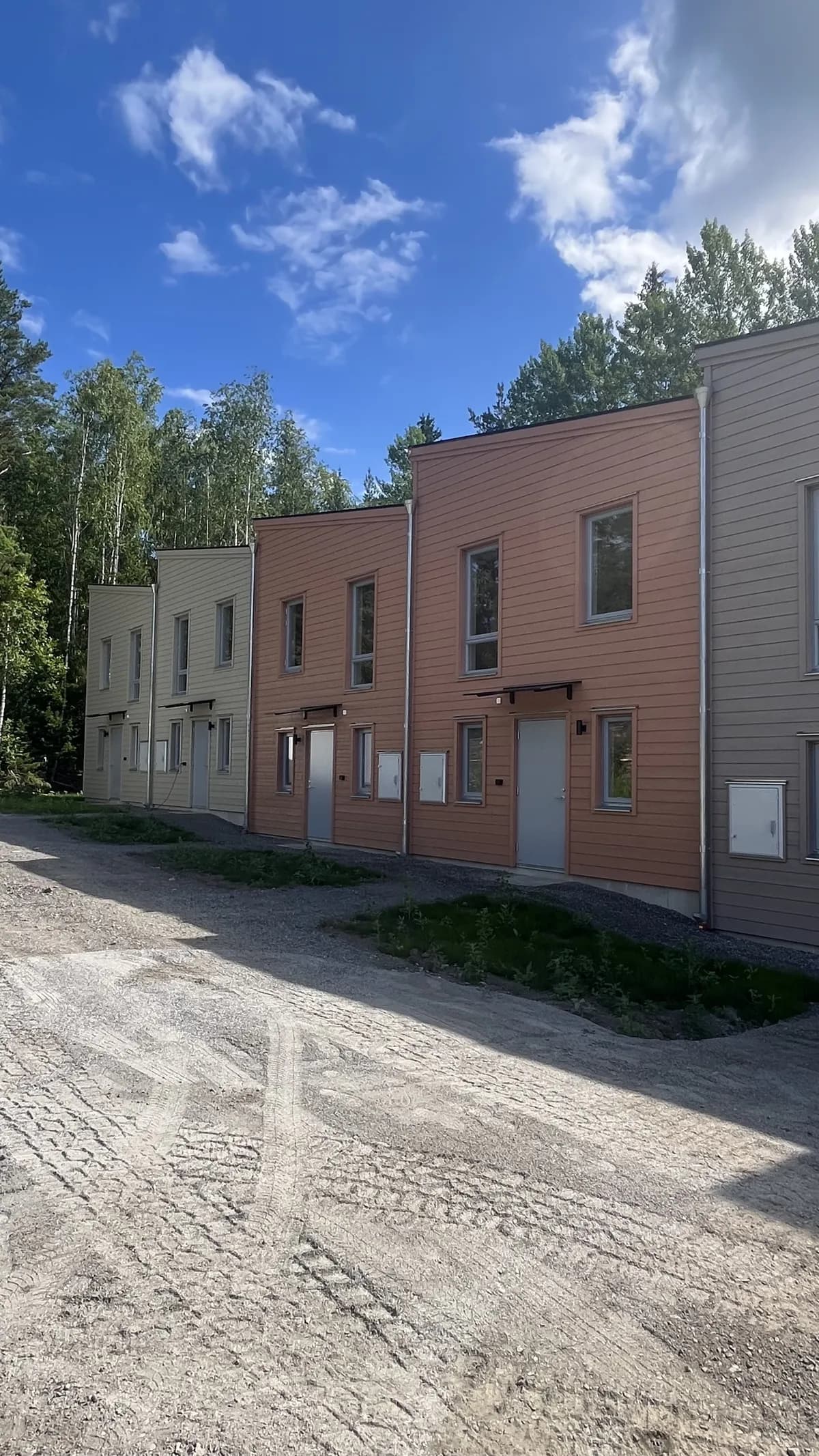 Radhus på Hasselsnoksvägen i Värmdö