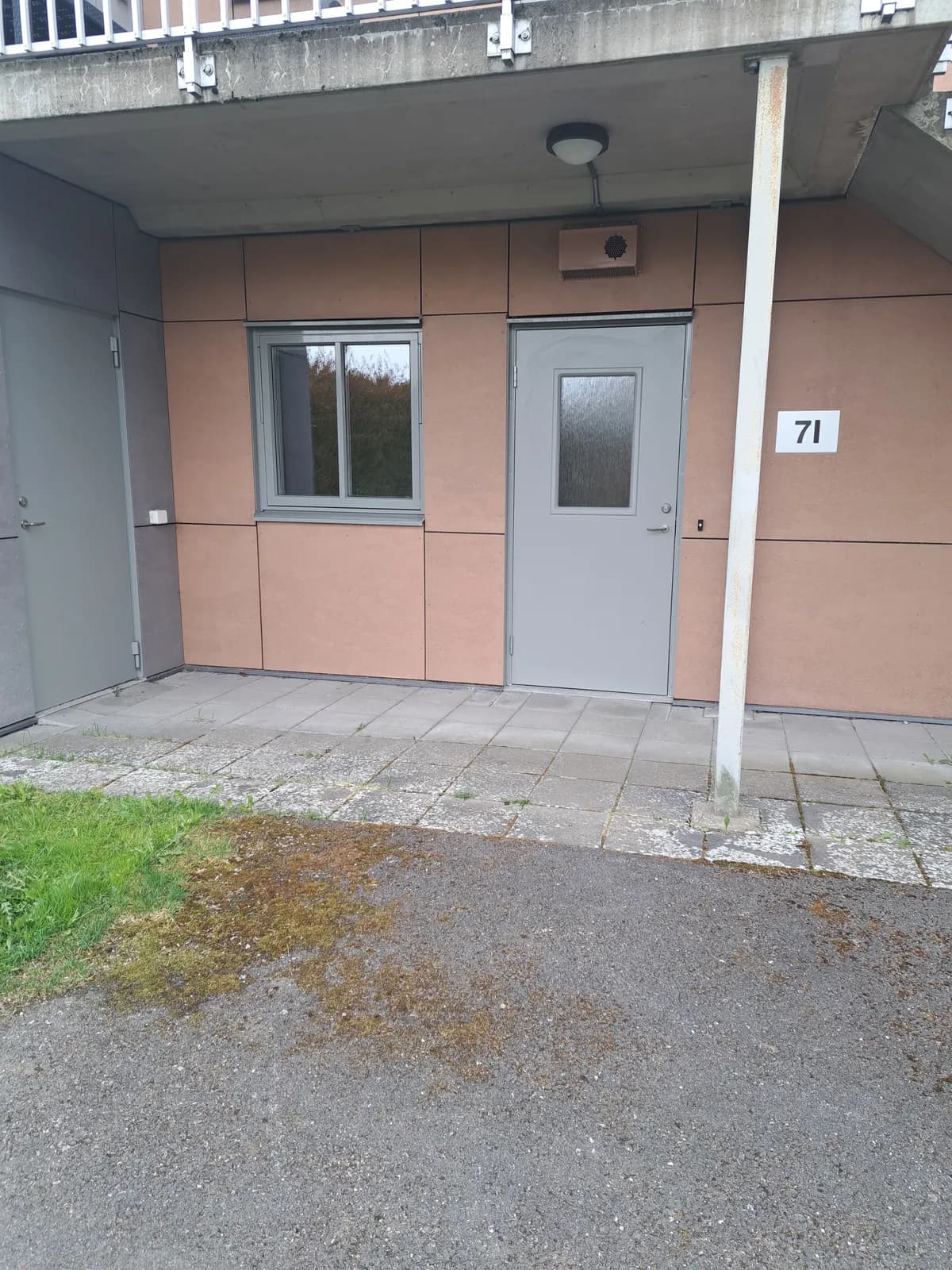 Hyreslägenhet på Vara i vara