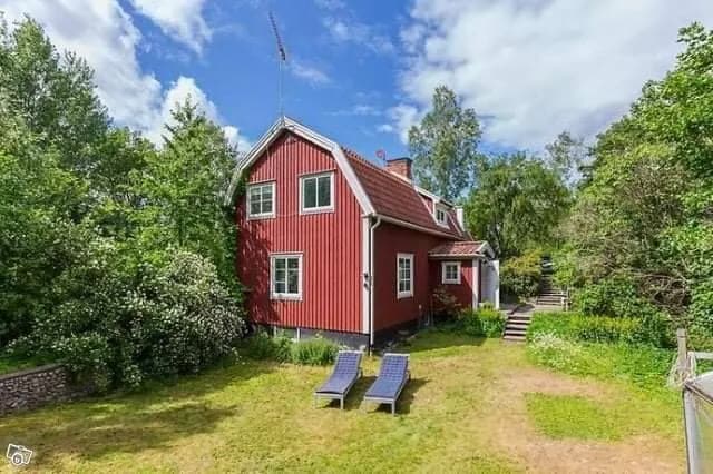 Rum på Sörgårdsvägen i Sollentuna